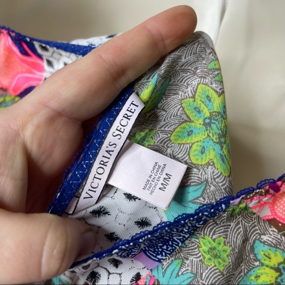 Rare Victoria’s secret Y2k Green Multi-Color Floral Lace slip on cami Romper M - Picture 4 of 9